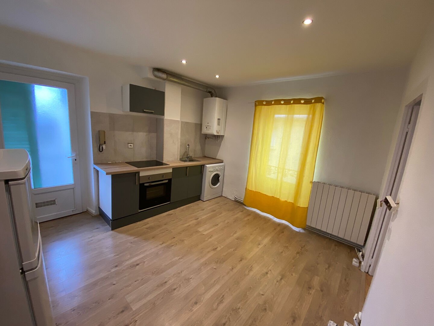 Appartement à louer, 1m², Valence