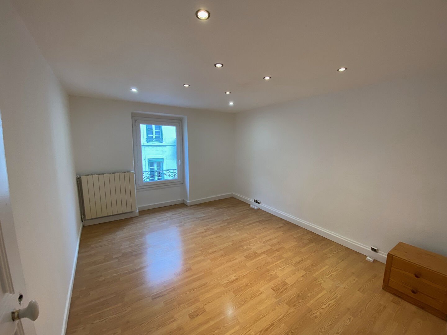 Appartement à louer, 1m², Valence