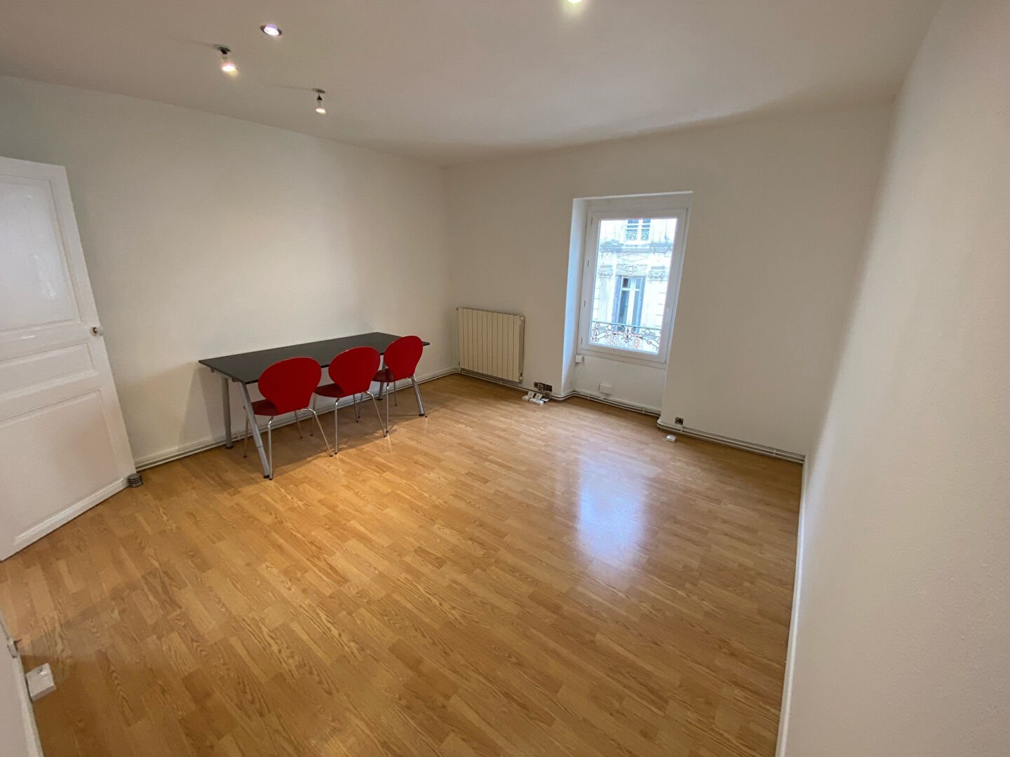 Appartement à louer, 1m², Valence