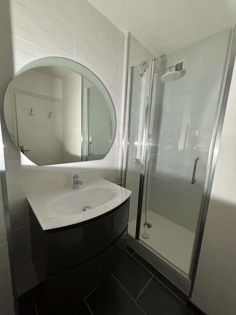 Appartement à louer, 1m², Valence