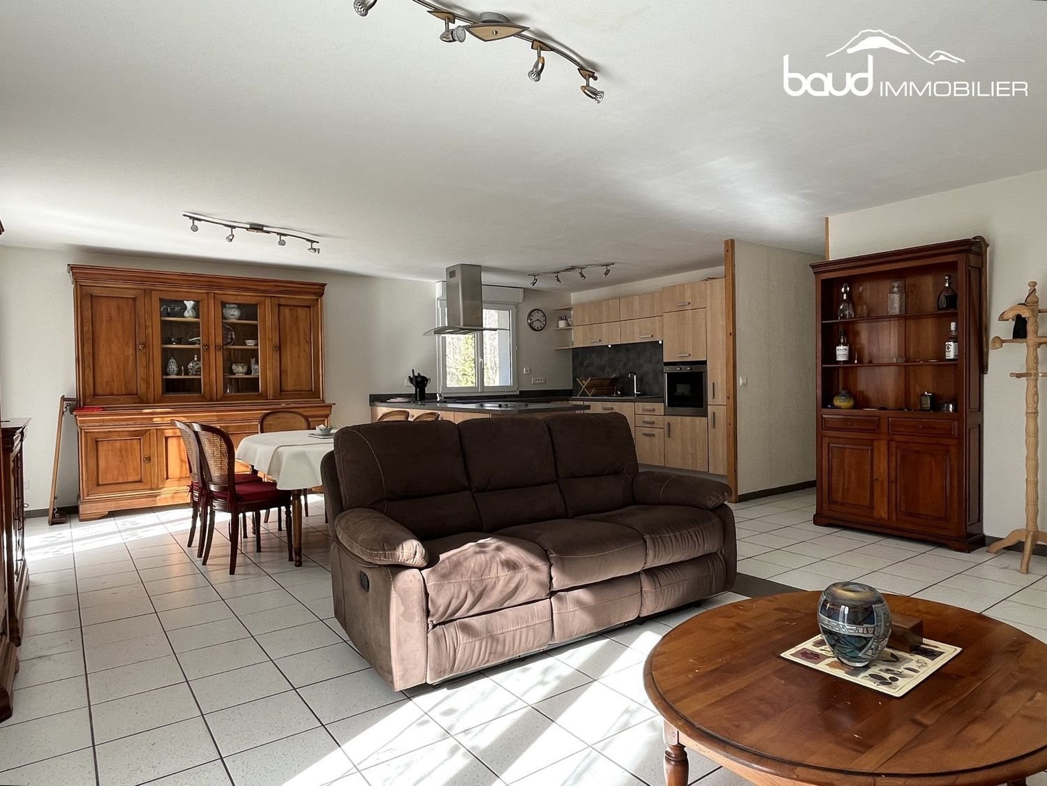 Maison à vendre, 200m², Engins