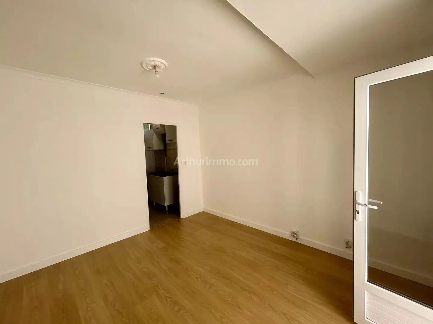 Appartement à louer, 19m², Martigues