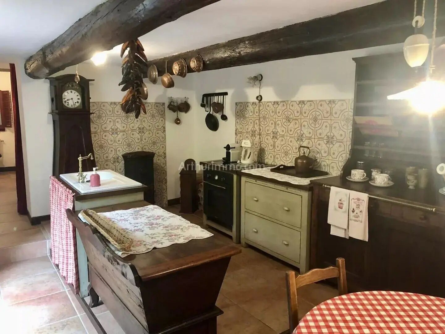 Maison à louer, 90m², Saint-Mitre-les-Remparts