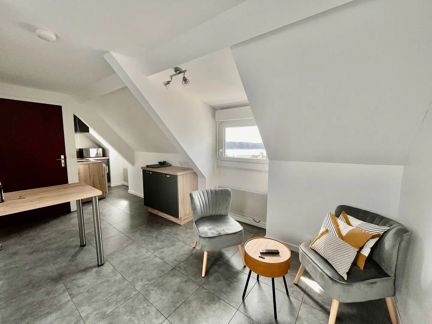 Appartement à louer, 17m², Trébeurden