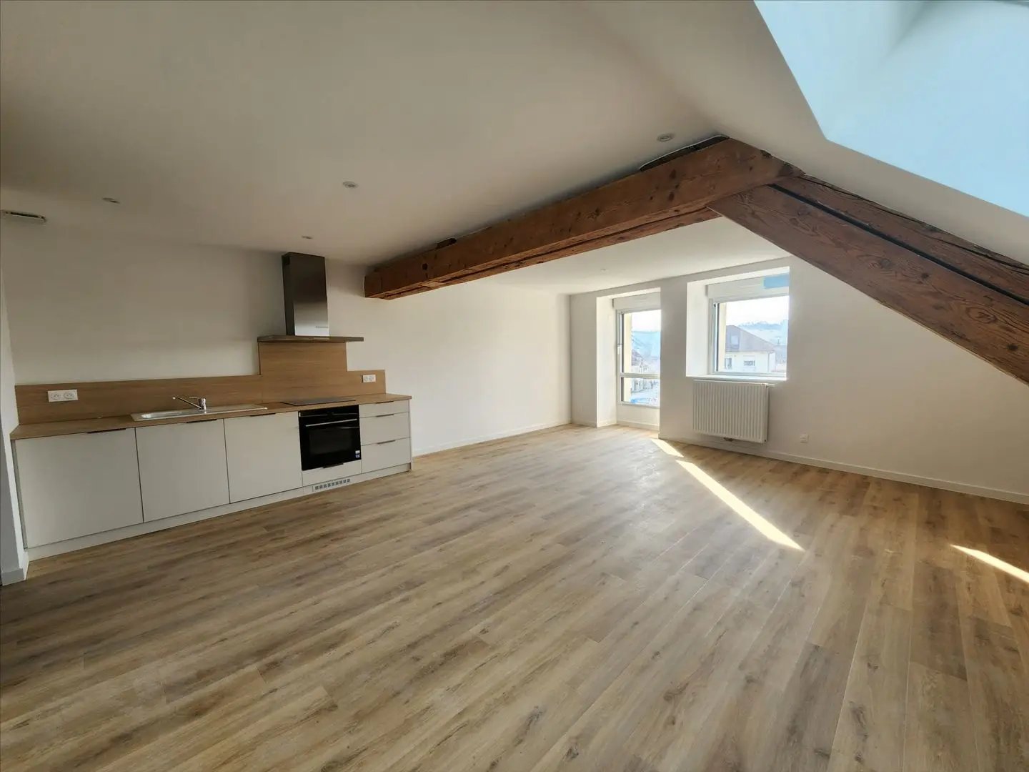 Appartement à louer, 71m², Pirey