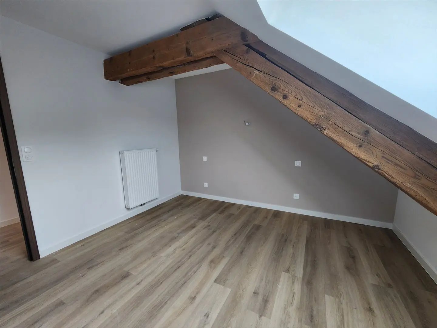 Appartement à louer, 71m², Pirey