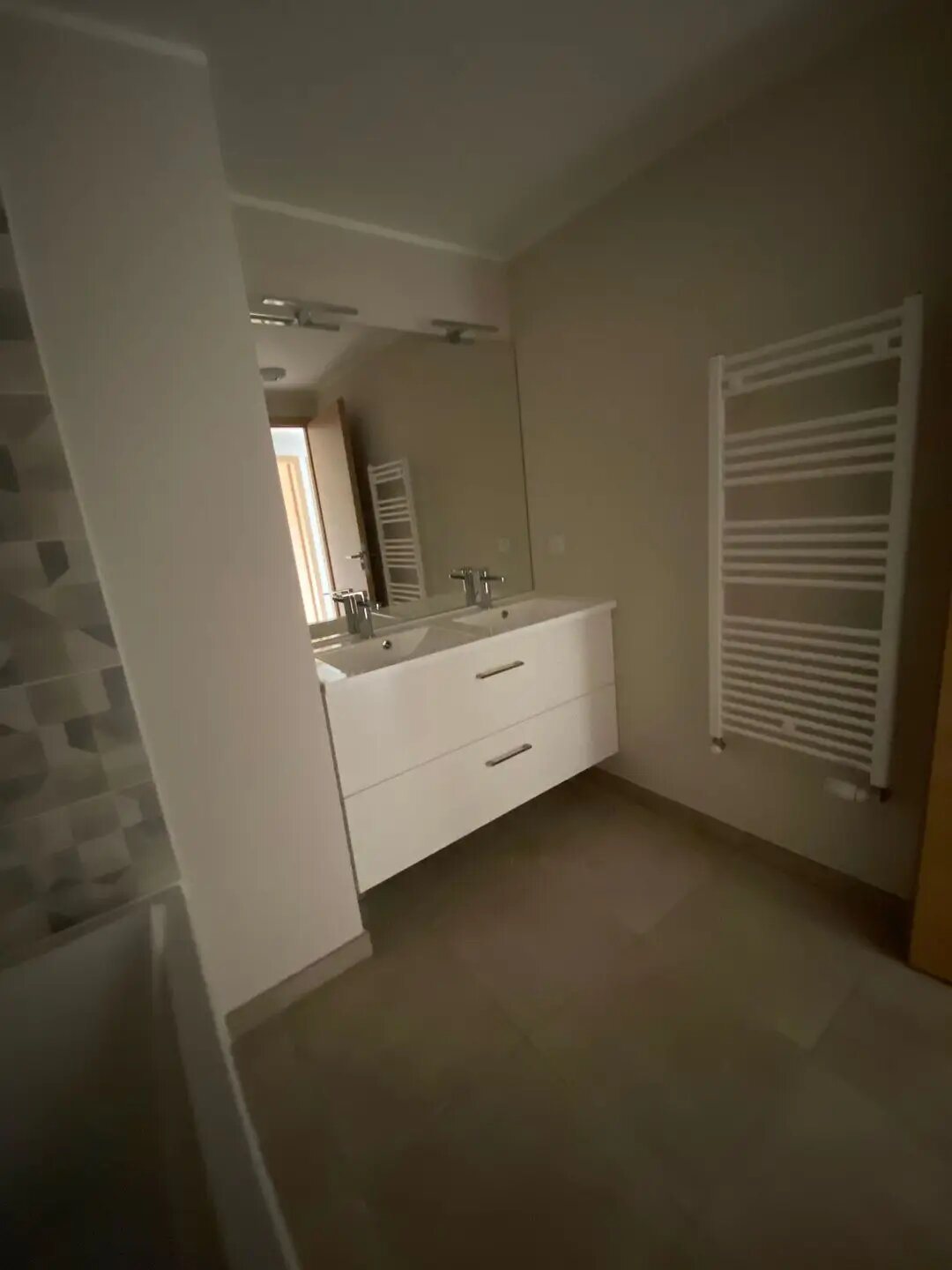 Appartement à louer, 104m², Charly