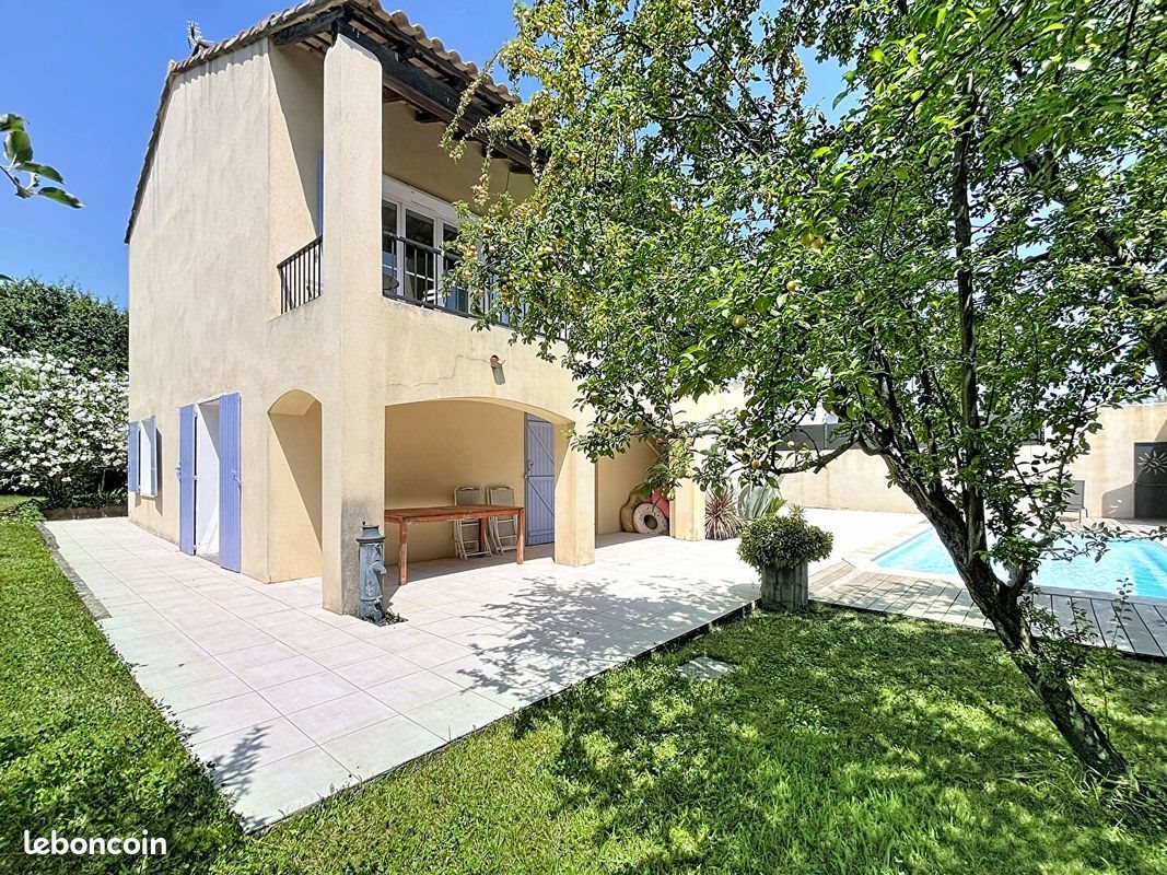 Maison à vendre, 150m², Pourrières