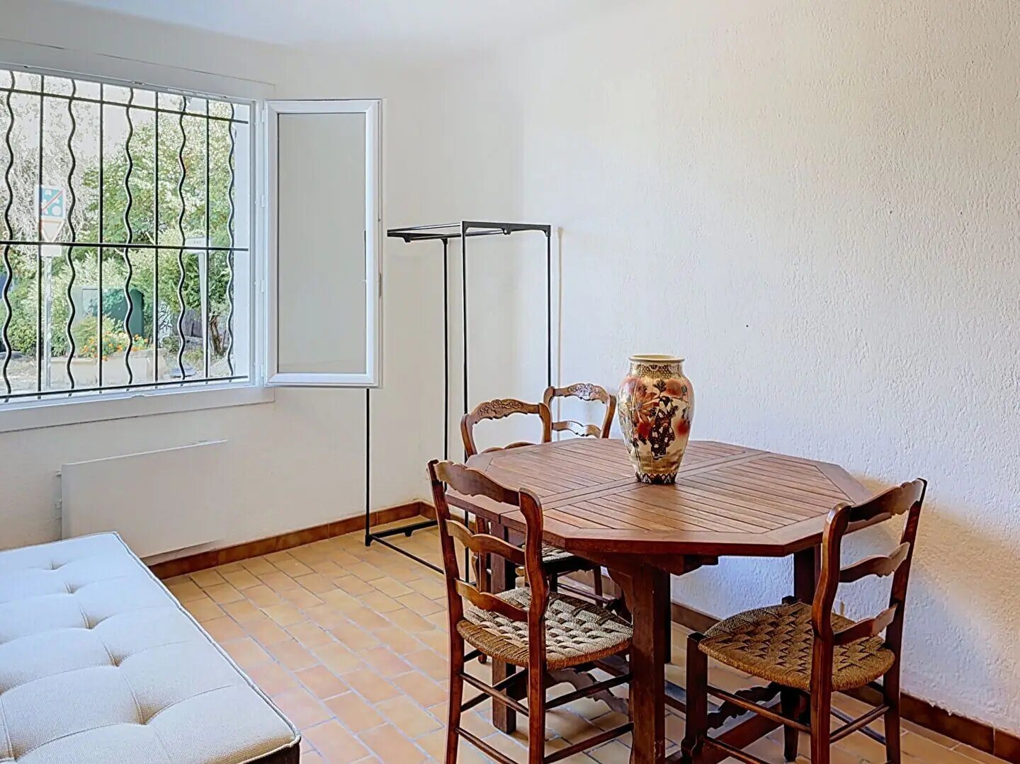 Appartement à louer, 20m², Éguilles