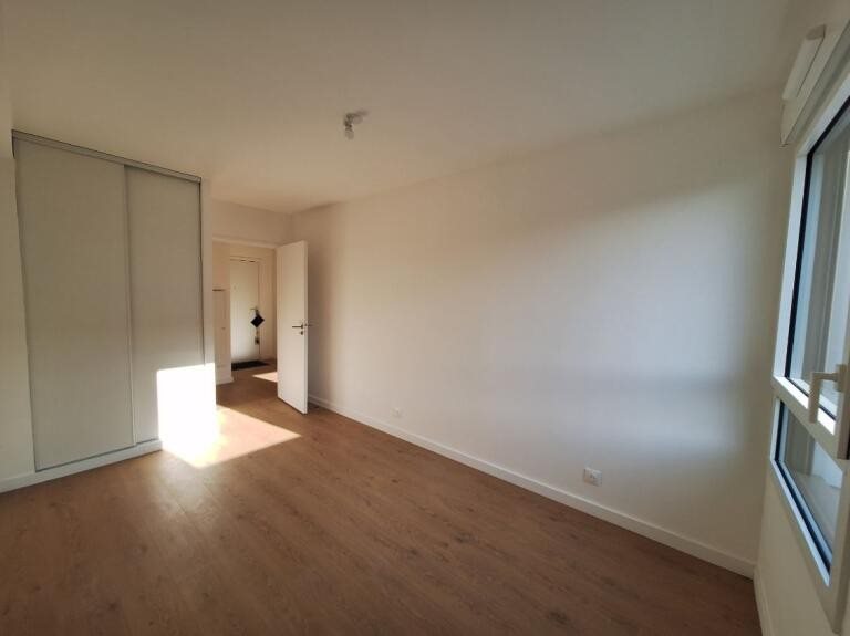 Appartement à louer, 66m², Saint-Avé