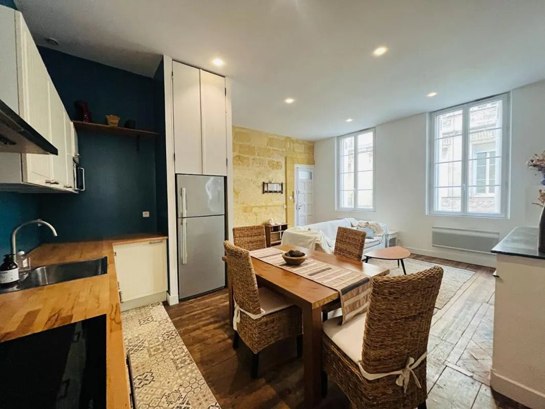 Appartement à louer, 58m², Bordeaux
