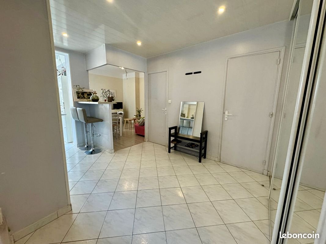 Appartement à louer, 48m², Toulon