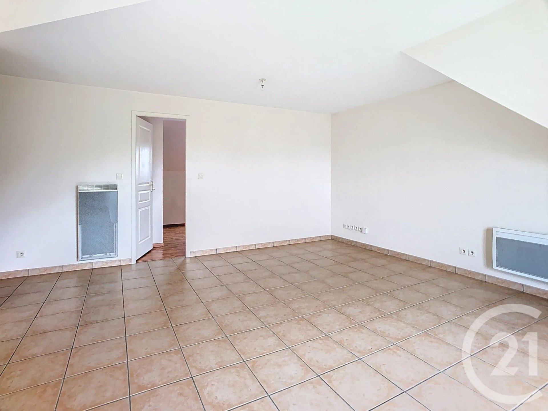 Appartement à louer, 55m², Monnaie