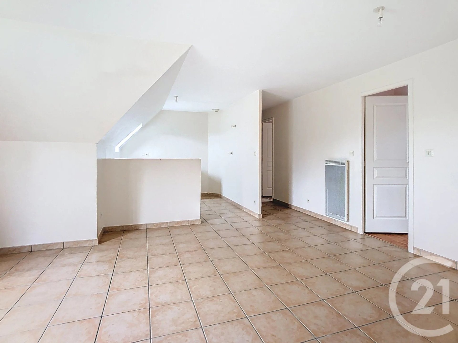 Appartement à louer, 55m², Monnaie