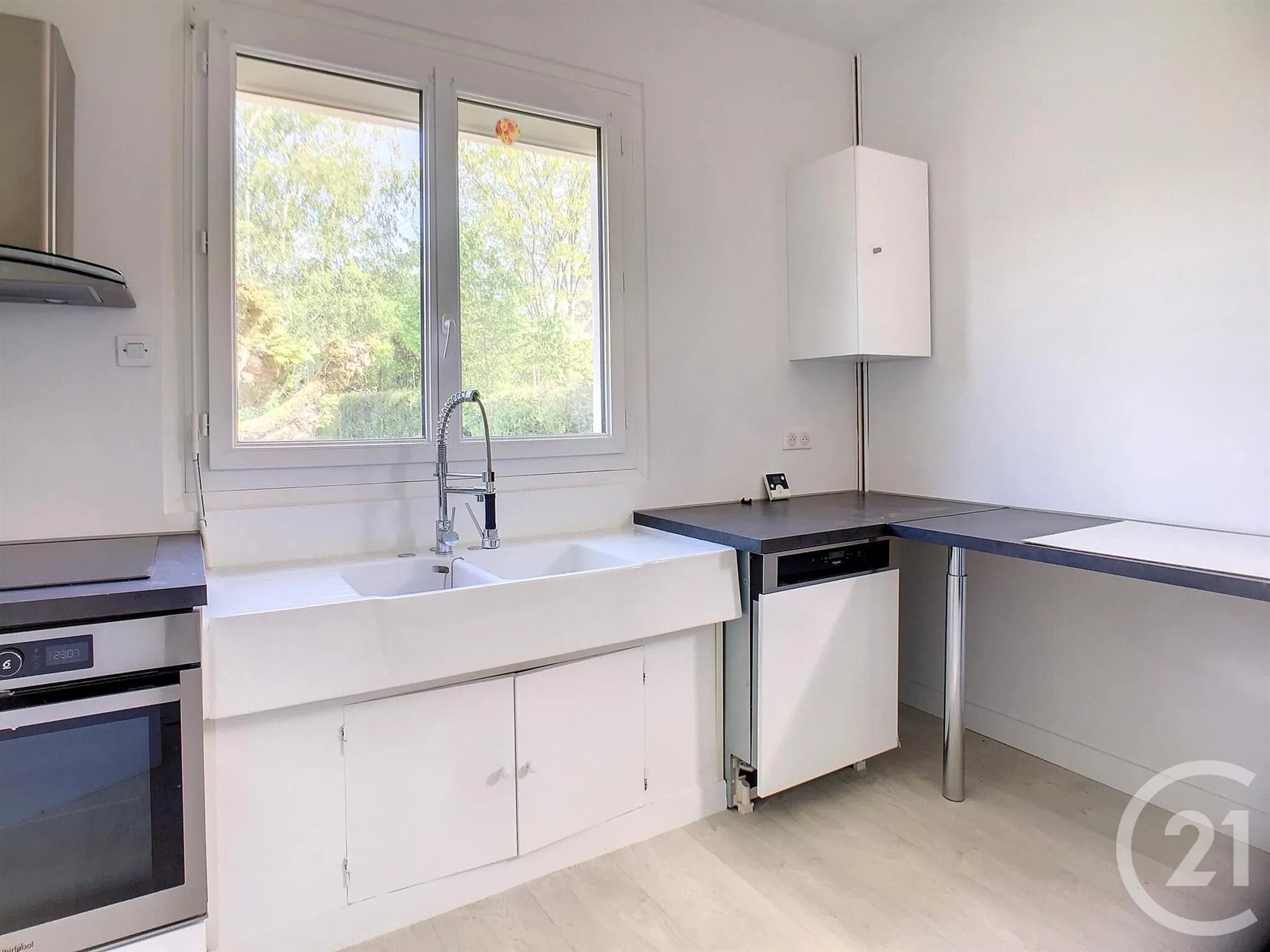 Maison à louer, 100m², Saint-Cyr-sur-Loire