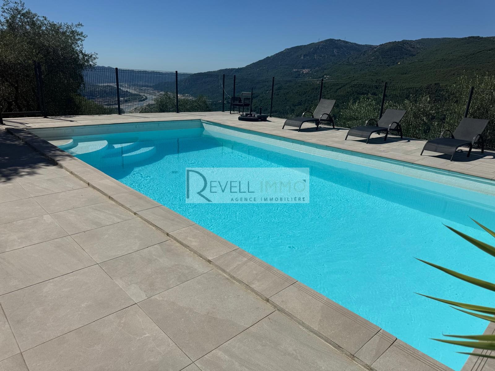 Maison à vendre, 200m², Gilette