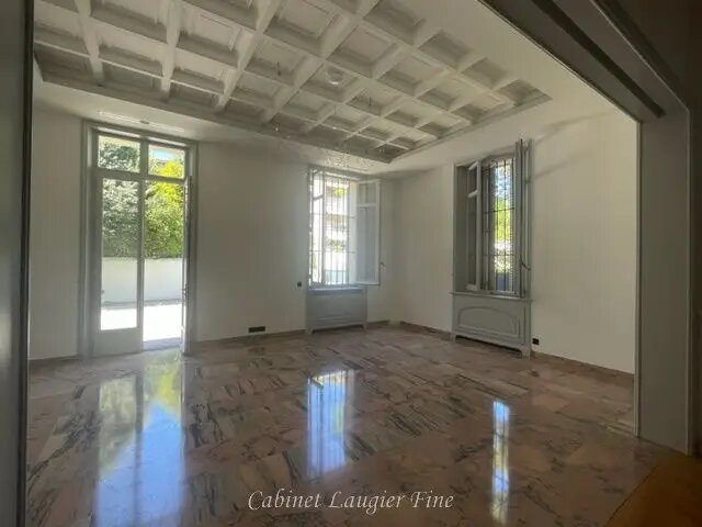 Appartement à louer, 154m², Marseille 8ème