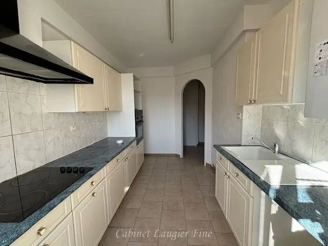 Appartement à louer, 54m², Marseille 4ème