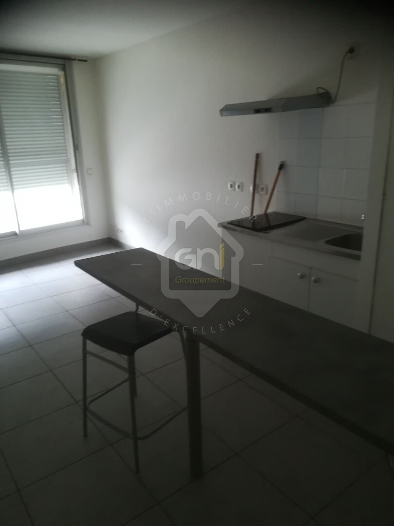 Appartement à louer, 26m², Marseille 11ème