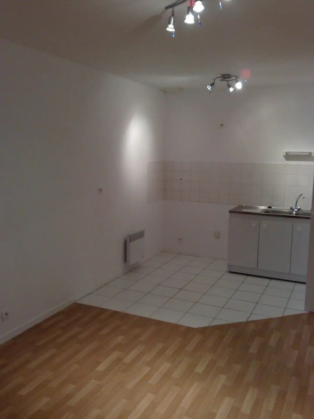 Appartement à louer, 41m², Saint-Caprais-de-Bordeaux