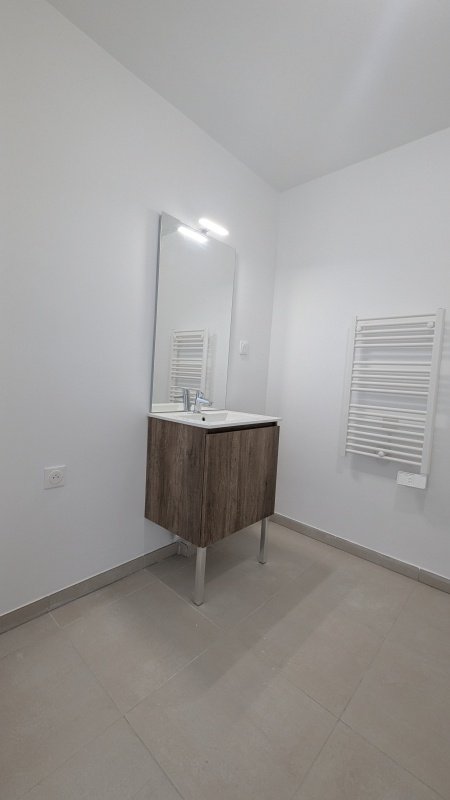 Appartement à louer, 28m², Monteux