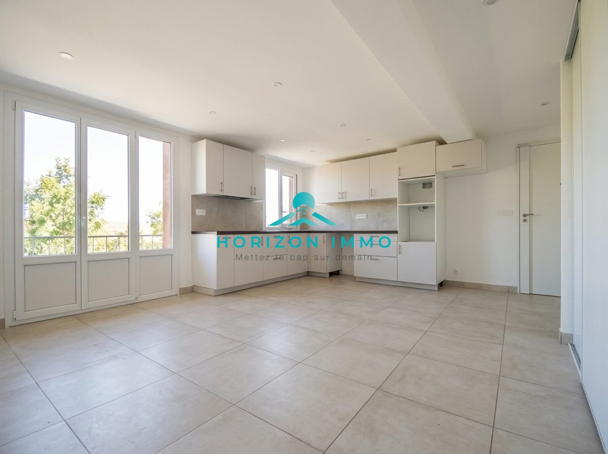 Appartement à louer, 55m², Saint-Laurent-du-Var