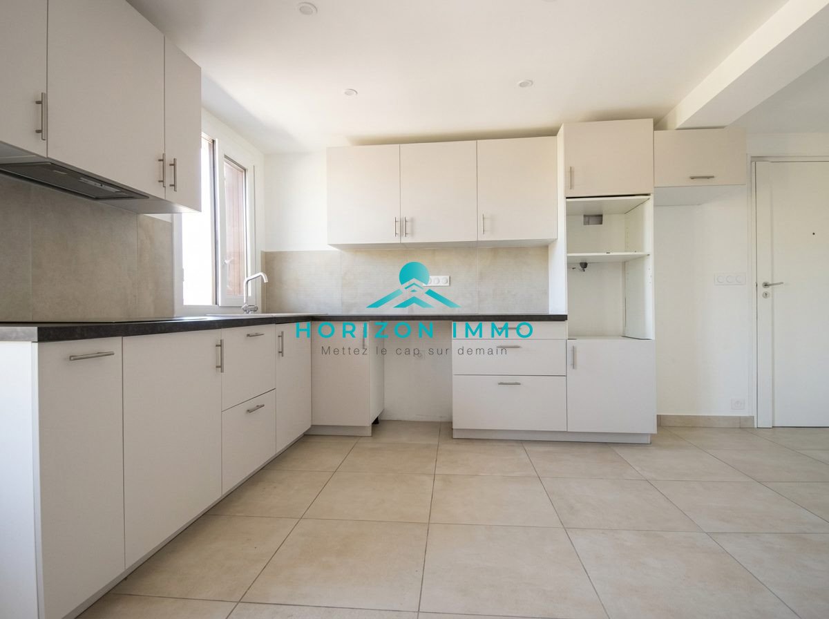 Appartement à louer, 55m², Saint-Laurent-du-Var