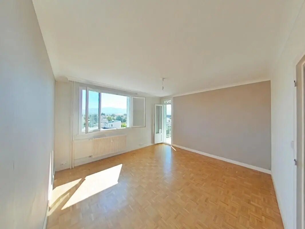 Appartement à louer, 61m², Romans-sur-Isère