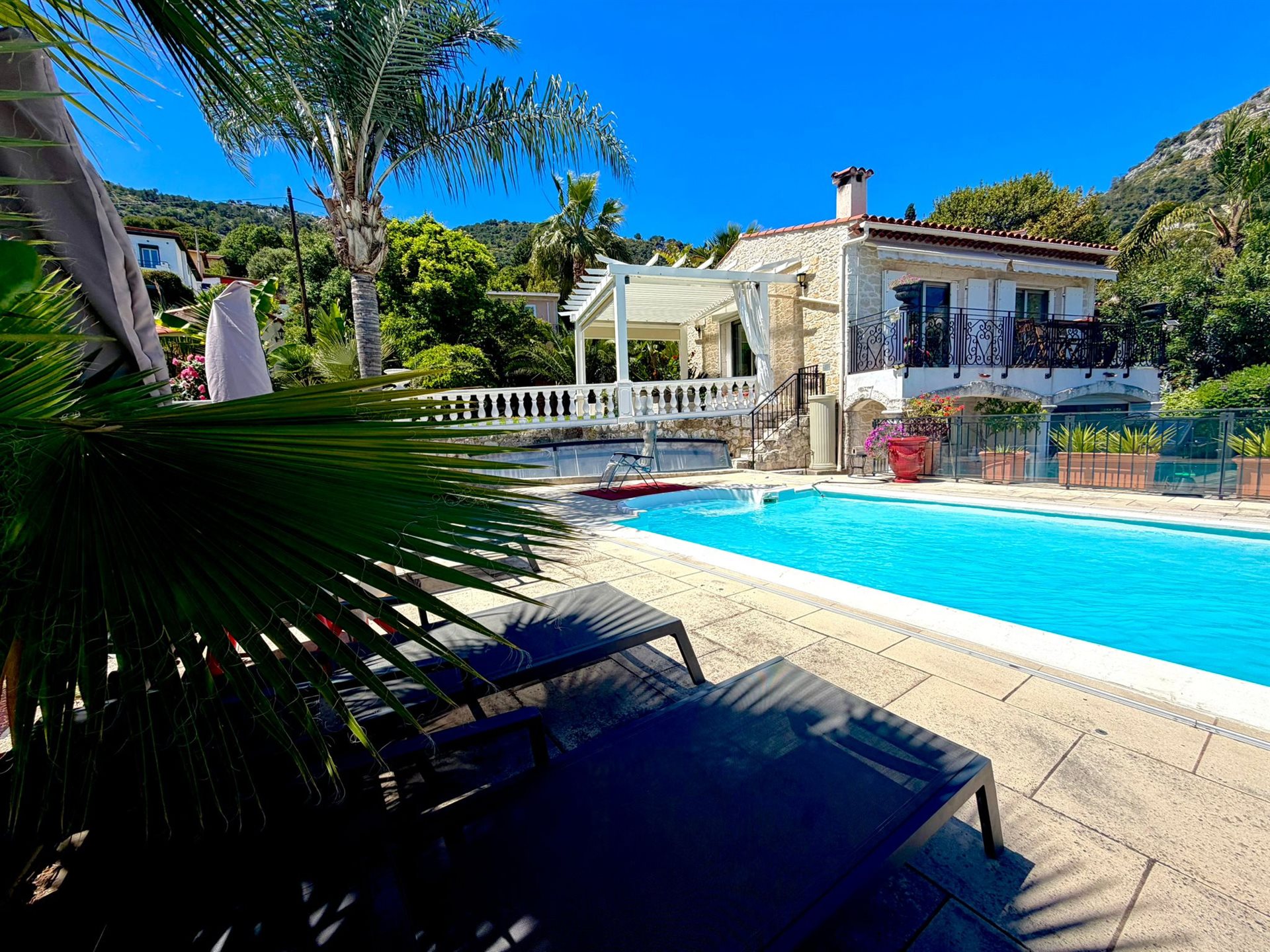 Maison à vendre, 140m², Beausoleil