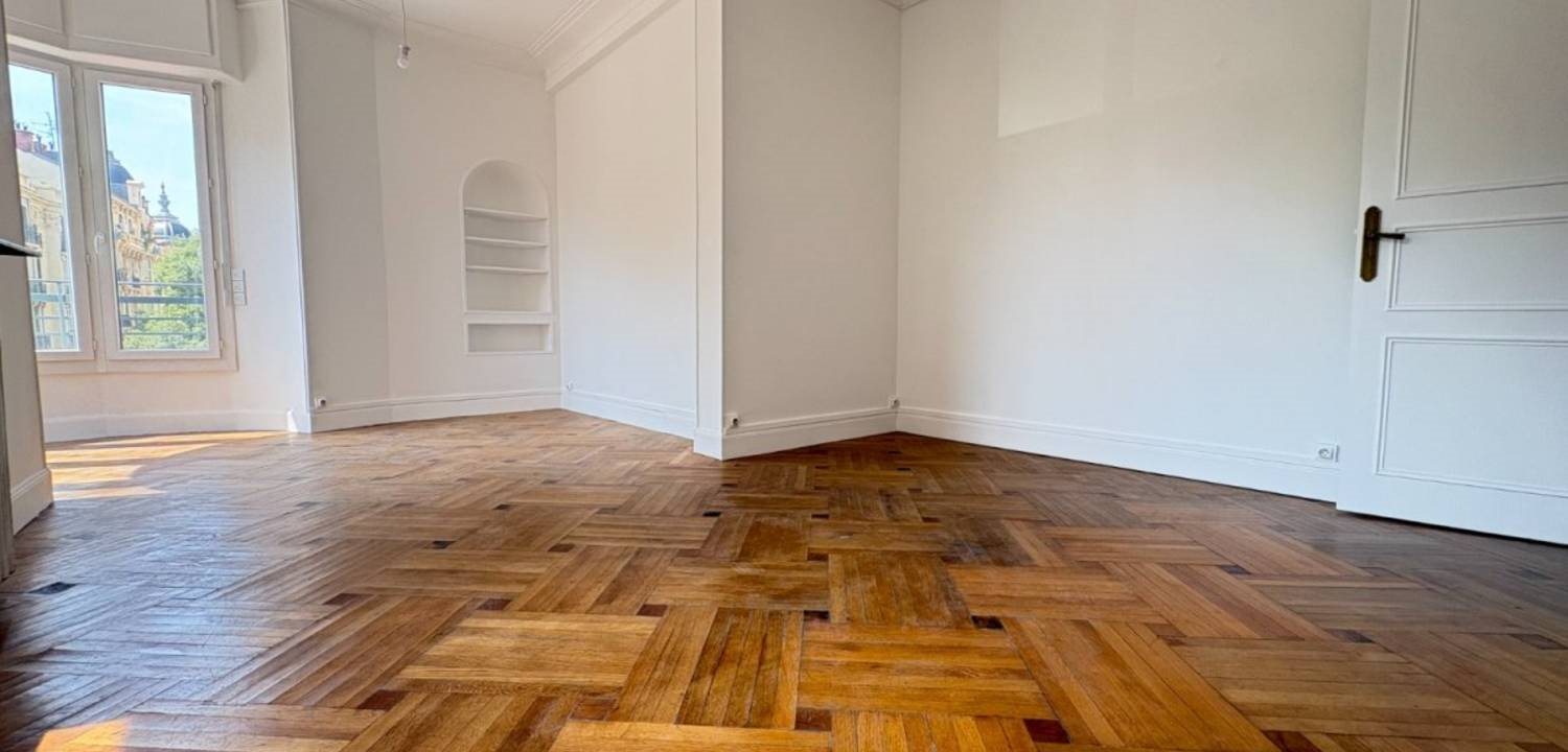 Appartement à louer, 61m², Nice