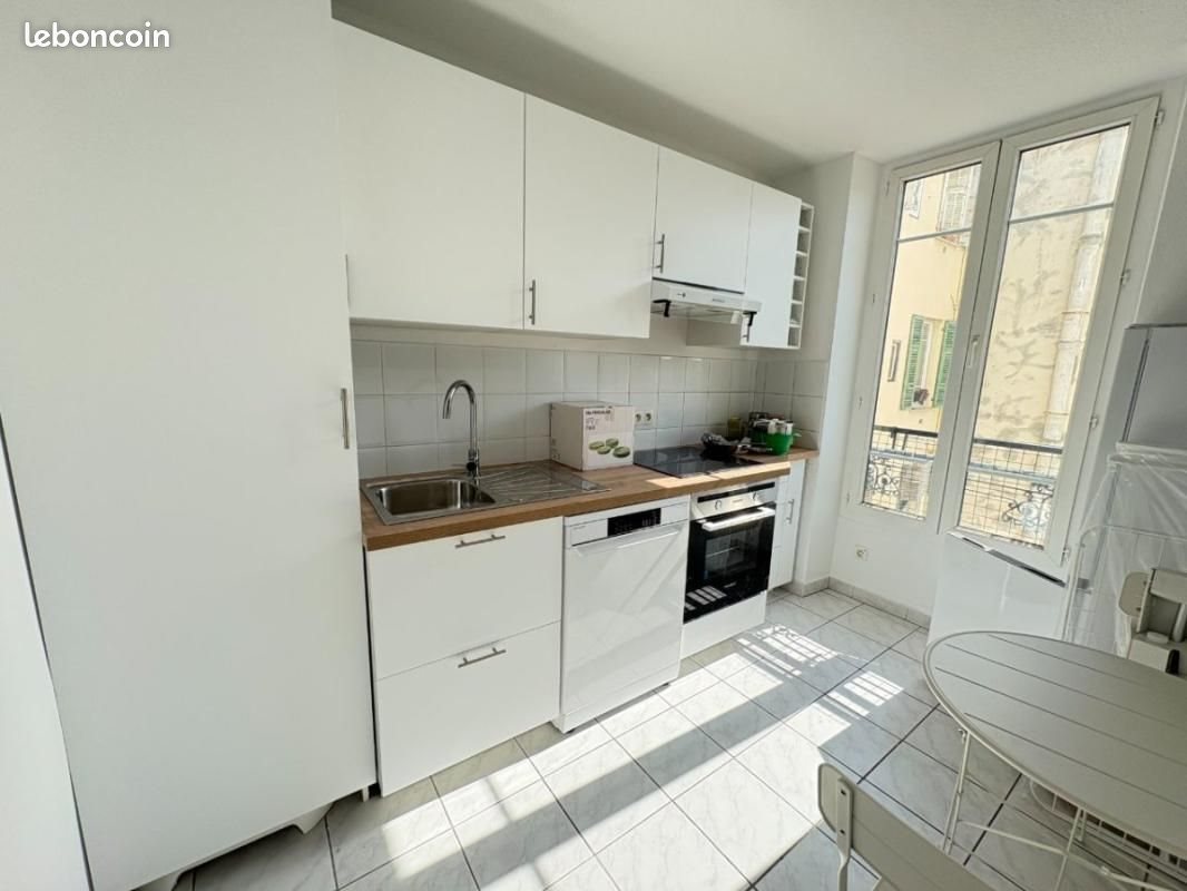 Appartement à louer, 69m², Nice