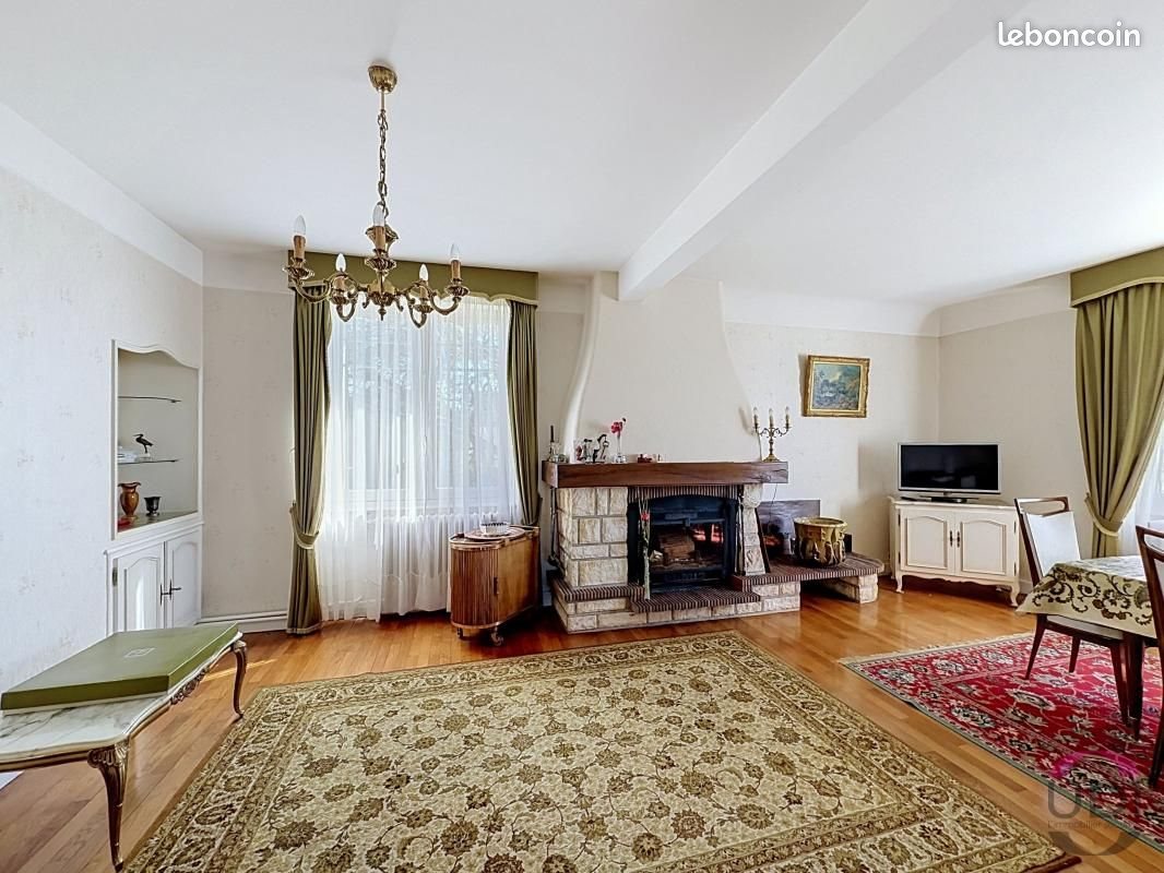 Maison à vendre, 118m², Désertines