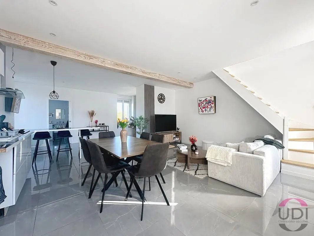 Maison à vendre, 94m², Commentry