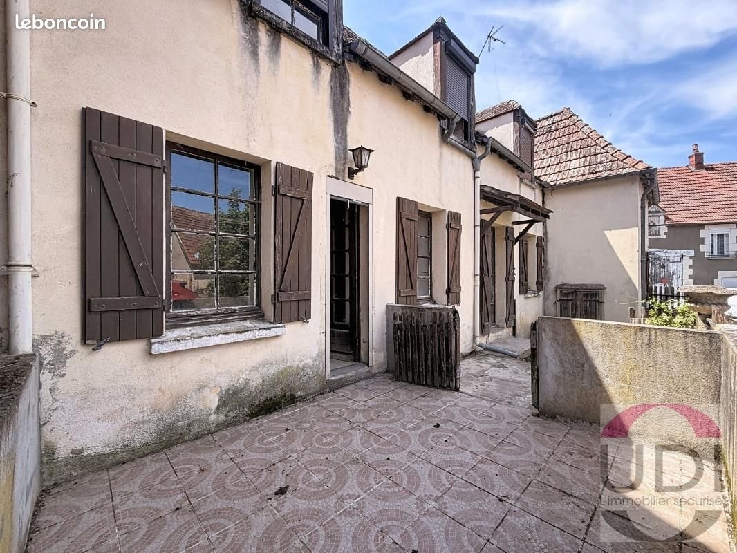 Maison à vendre, 115m², Saint-Silvain-Bas-le-Roc