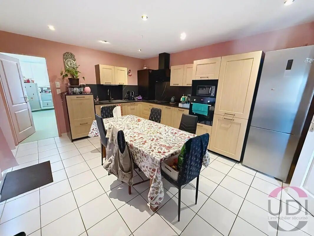Maison à vendre, 174m², Cressat