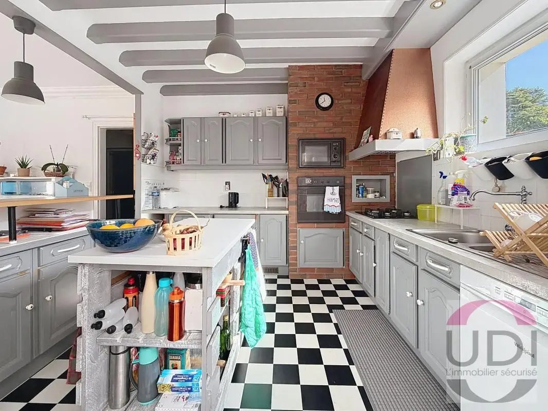 Maison à vendre, 187m², Guéret