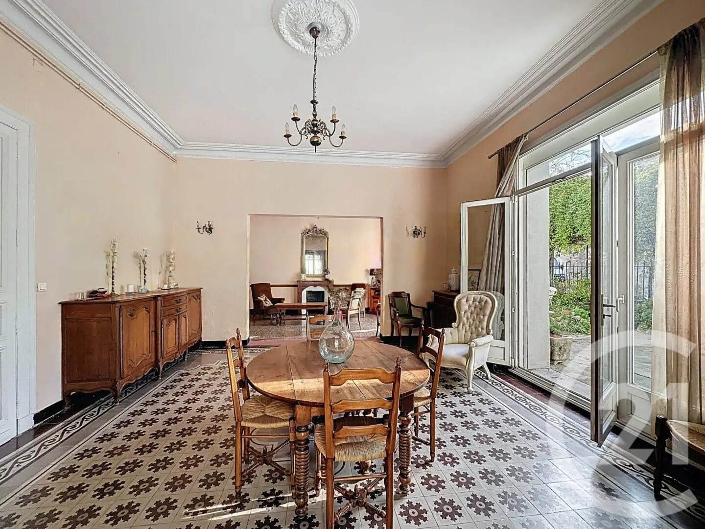 Maison à vendre, 220m², Saint-Geniès-des-Mourgues