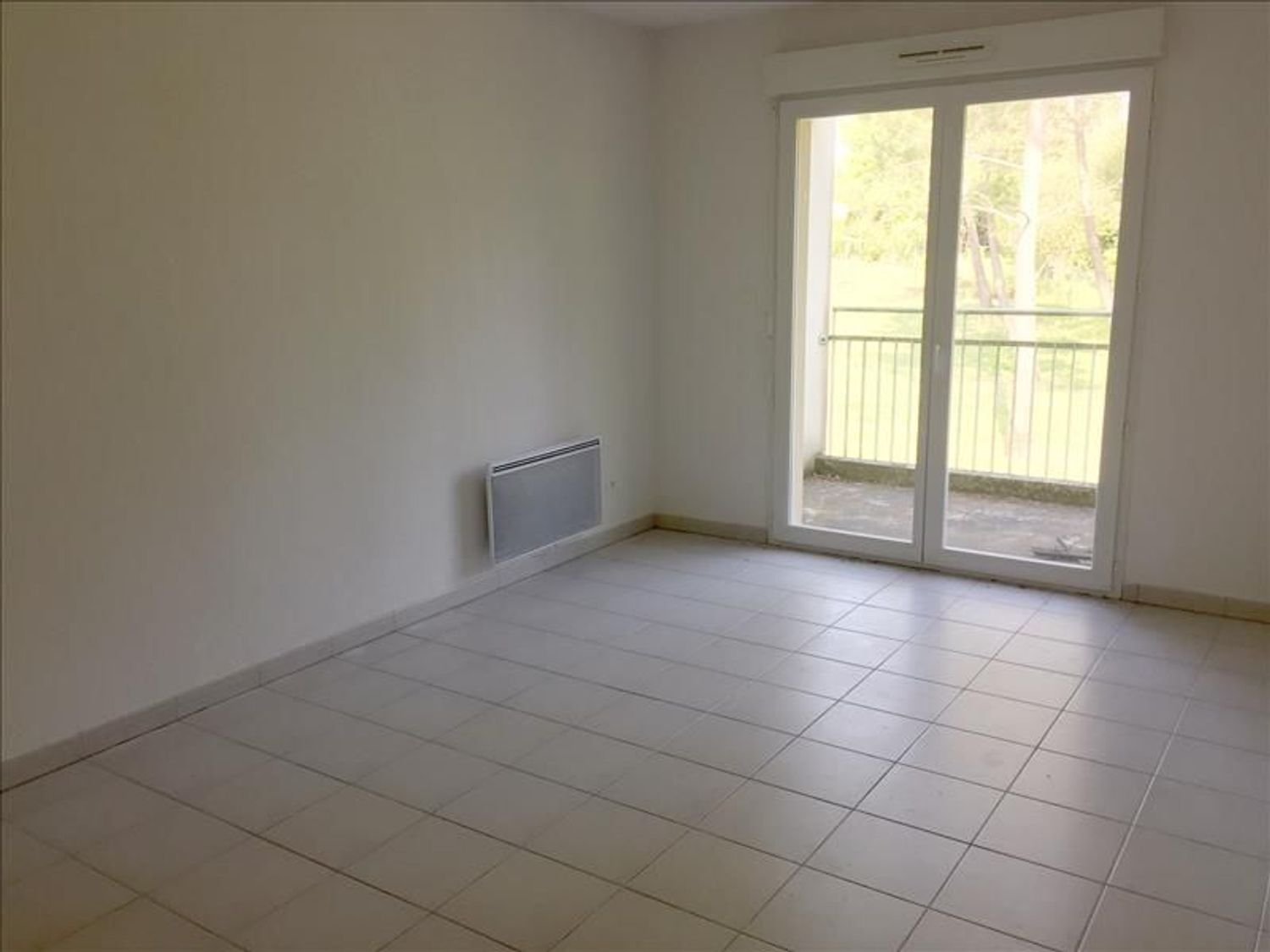 Appartement à louer, 38m², Saint-Yzan-de-Soudiac