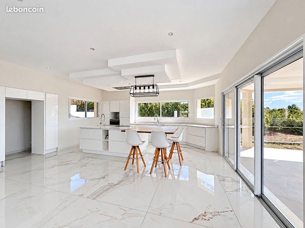 Maison à louer, 238m², Vieille-Toulouse