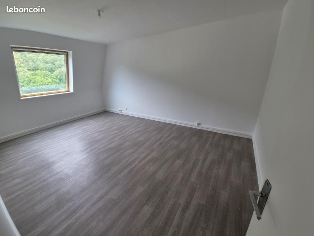 Appartement à louer, 106m², Bogny-sur-Meuse