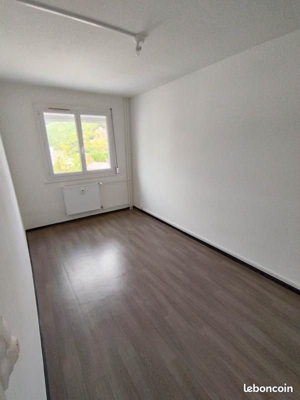 Appartement à louer, 70m², Bogny-sur-Meuse