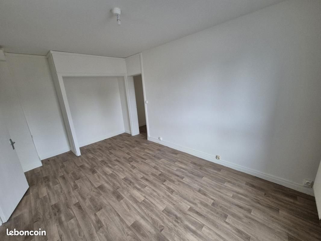 Appartement à louer, 62m², Rocroi