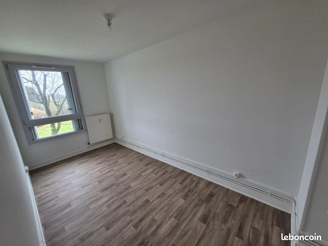 Appartement à louer, 62m², Rocroi
