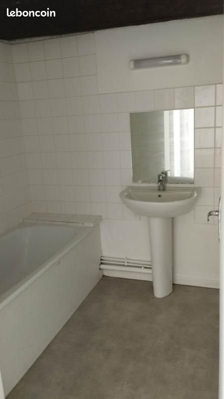Appartement à louer, 53m², Sedan