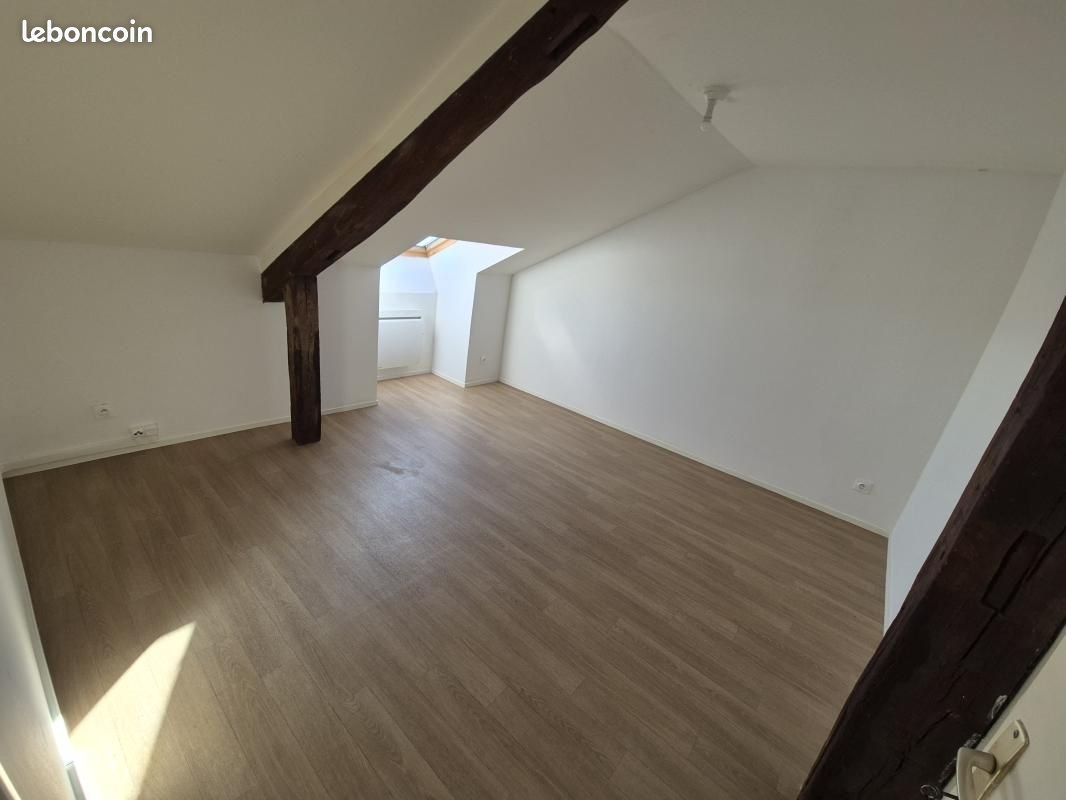 Appartement à louer, 115m², Rocroi