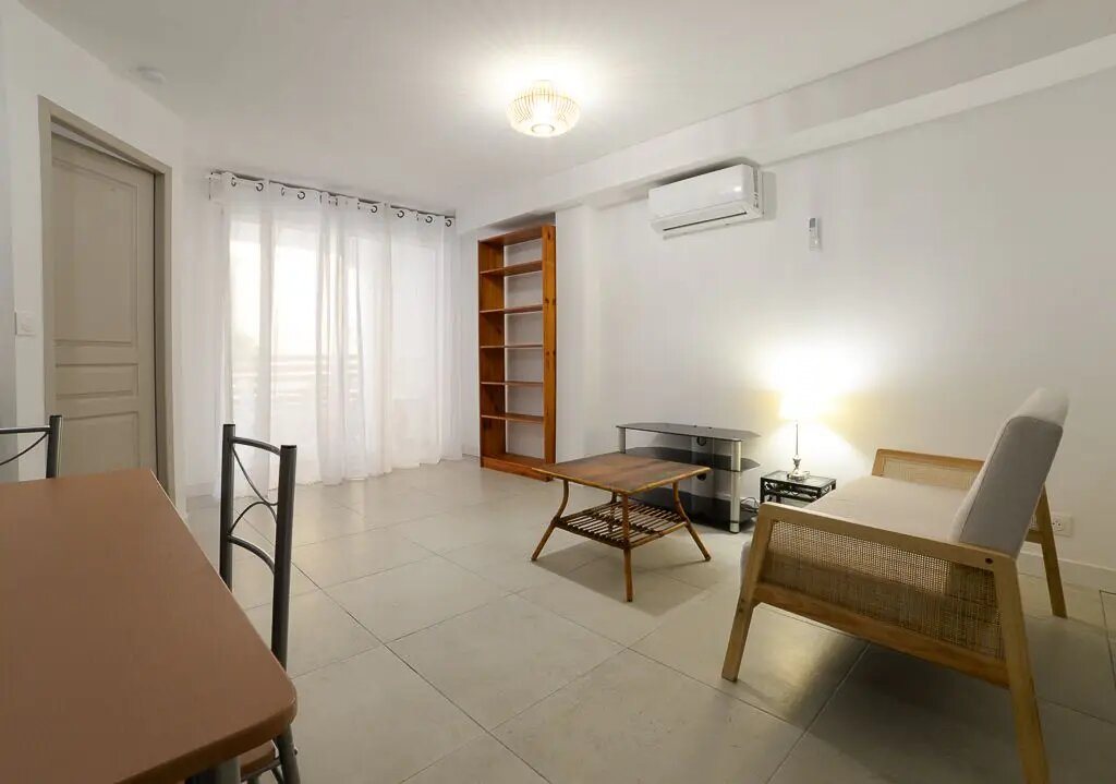 Appartement à louer, 41m², Lambesc