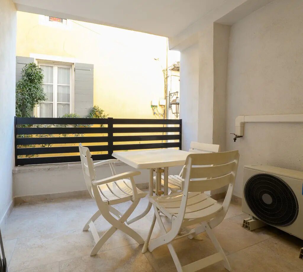 Appartement à louer, 41m², Lambesc