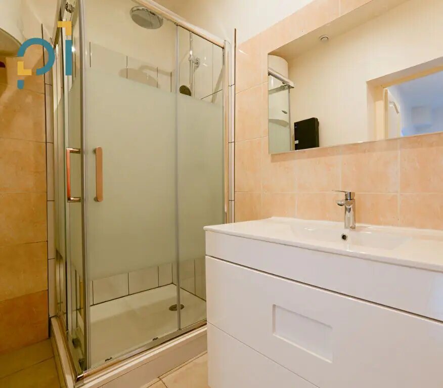 Appartement à louer, 30m², Pélissanne