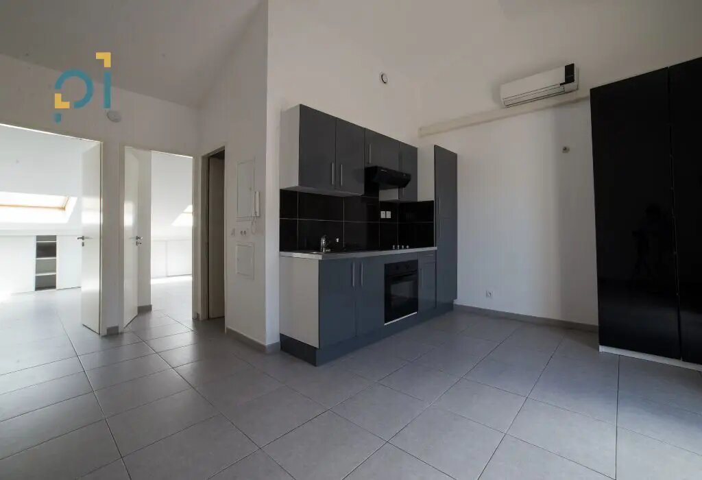 Appartement à louer, 52m², Lambesc