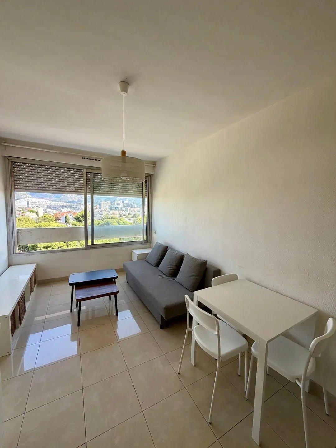 Appartement à louer, 19m², Marseille 8ème